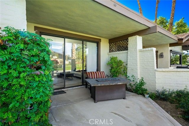 57 Ponderosa Circle, Palm Desert, CA 92211