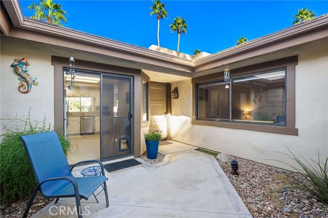 57 Ponderosa Circle, Palm Desert, CA 92211