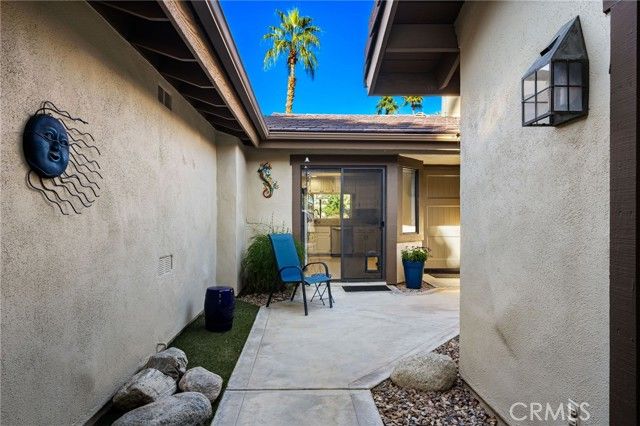 57 Ponderosa Circle, Palm Desert, CA 92211
