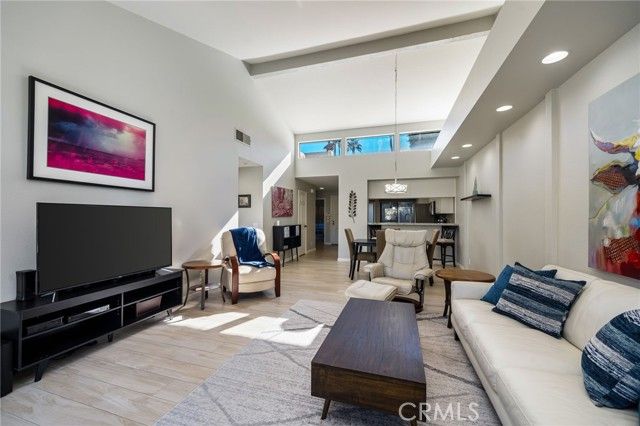 57 Ponderosa Circle, Palm Desert, CA 92211