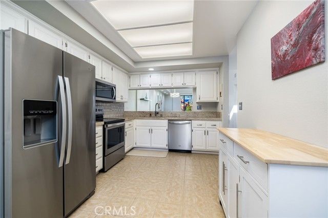 57 Ponderosa Circle, Palm Desert, CA 92211