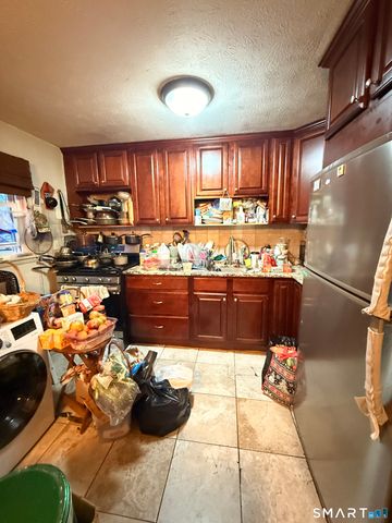 280 Capen Street 34, Hartford, CT 06112