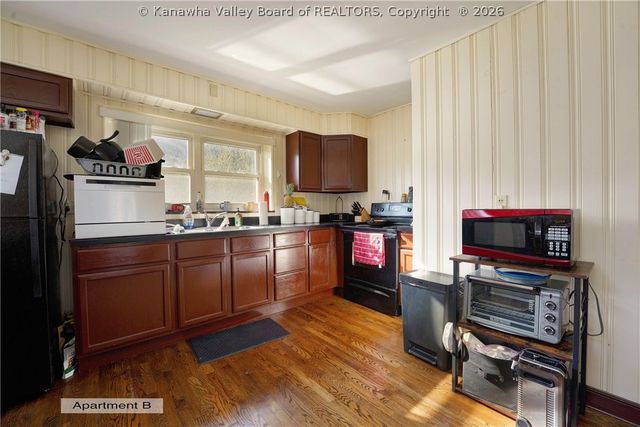 122 Arlington Avenue, Charleston, WV 25302