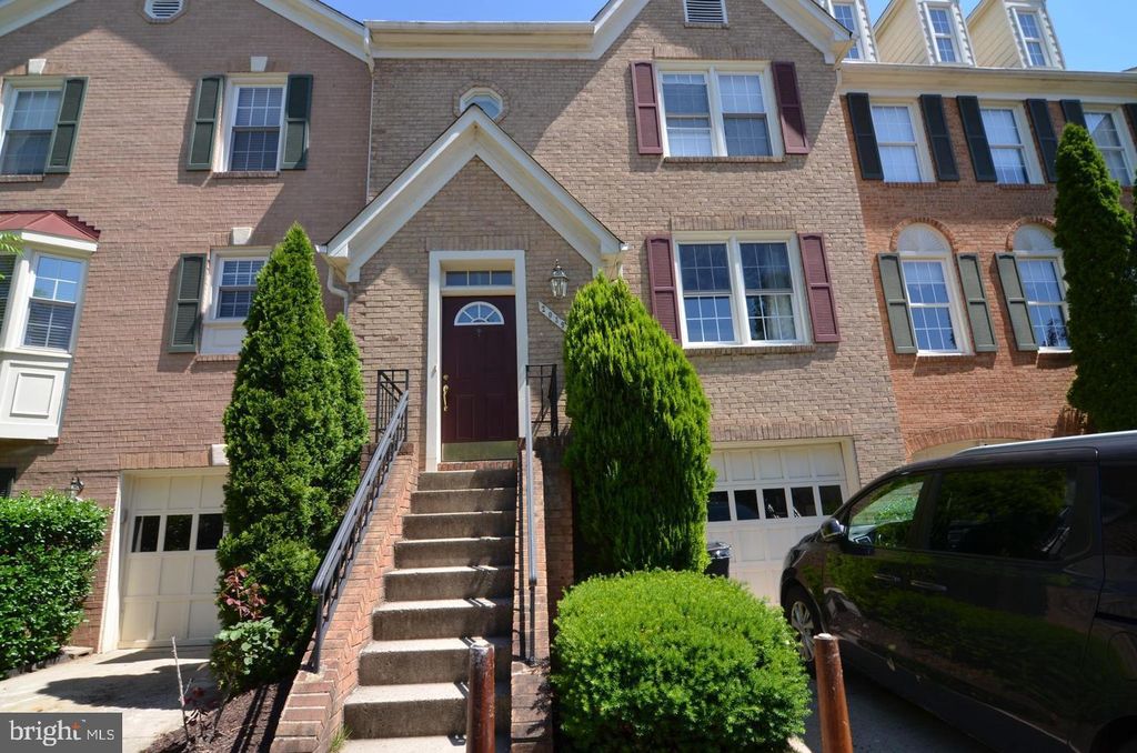 2039 GALLOWS TREE CT, Vienna, VA 22182