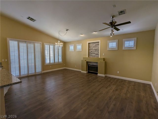 300 Tayman Park Avenue, Las Vegas, NV 89148