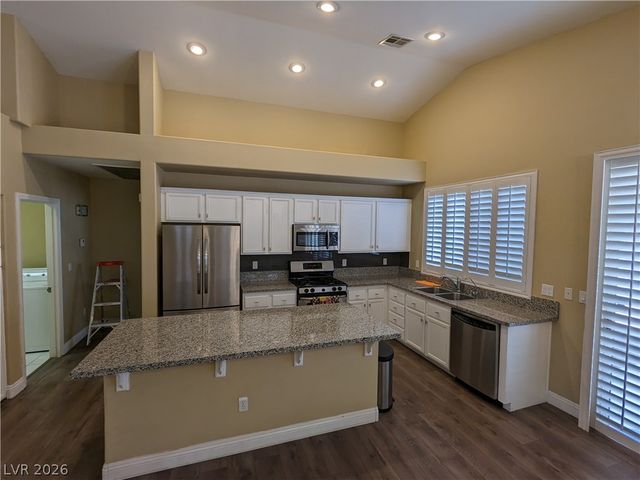 300 Tayman Park Avenue, Las Vegas, NV 89148