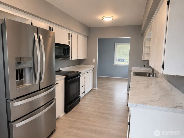 5907 88th St NE, Marysville, WA 98270