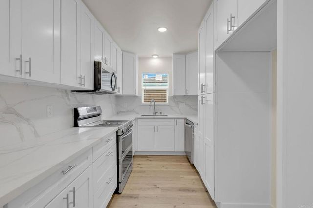 1663 Parklawn Drive, El Cajon, CA 92021