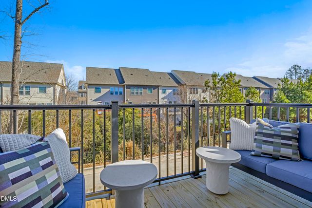 605 Hedrick Ridge Road 103, Cary, NC 27519