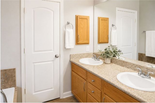 4202 Cedar Creek Court, College Station, TX 77845