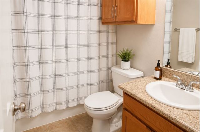 4202 Cedar Creek Court, College Station, TX 77845