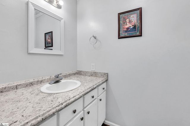 202 Green Meadows Circle, Fountain Inn, SC 29644