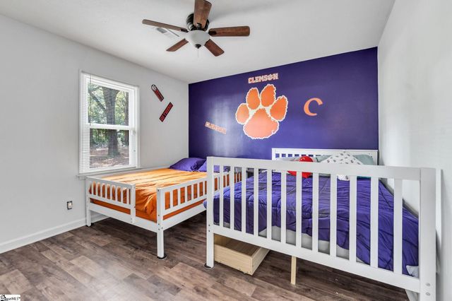202 Green Meadows Circle, Fountain Inn, SC 29644