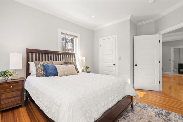 23 Rowe St 23, Boston, MA 02131