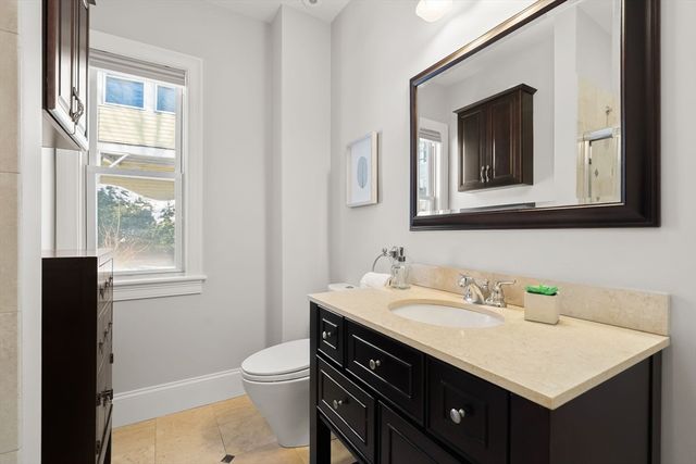 23 Rowe St 23, Boston, MA 02131