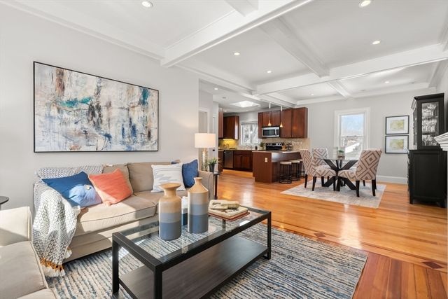 23 Rowe St 23, Boston, MA 02131