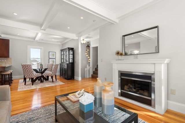 23 Rowe St 23, Boston, MA 02131