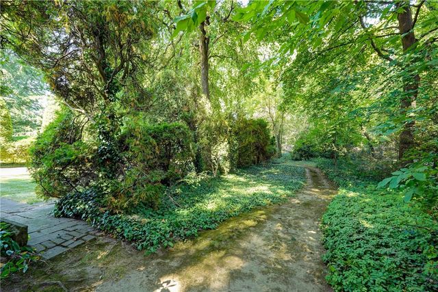 3550 Elmwood Avenue, Brighton, NY 14610