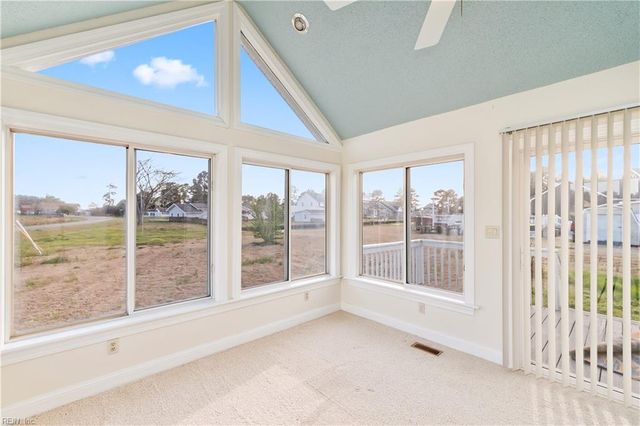 101 Canadian Goose DR, Currituck, NC 27929