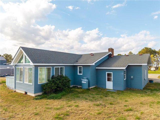 101 Canadian Goose DR, Currituck, NC 27929