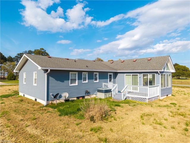 101 Canadian Goose DR, Currituck, NC 27929