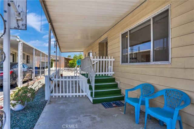 332 N Lyon 68, Hemet, CA 92543