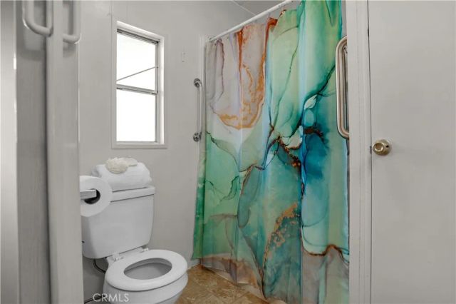 332 N Lyon 68, Hemet, CA 92543