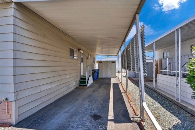 332 N Lyon 68, Hemet, CA 92543