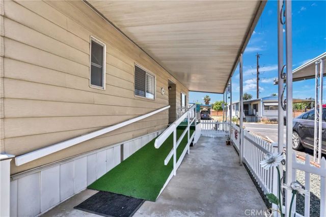 332 N Lyon 68, Hemet, CA 92543