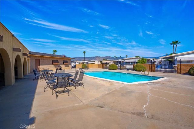332 N Lyon 68, Hemet, CA 92543