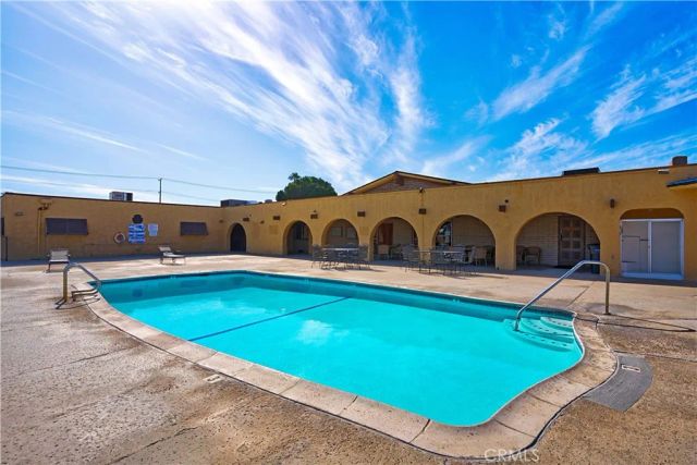 332 N Lyon 68, Hemet, CA 92543