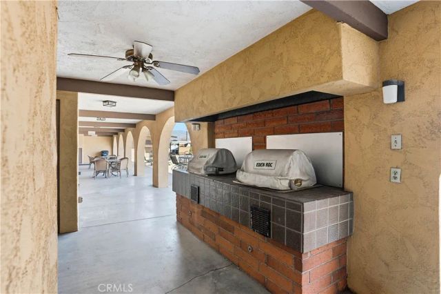 332 N Lyon 68, Hemet, CA 92543