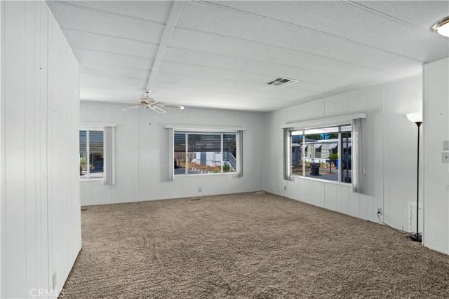 332 N Lyon 68, Hemet, CA 92543
