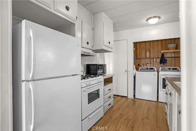 332 N Lyon 68, Hemet, CA 92543