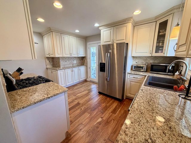 144 S 71st STREET, Milwaukee, WI 53214