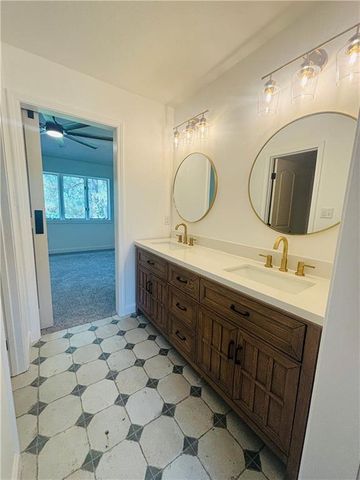 121 AZALEA Court, Pineville, LA 71360