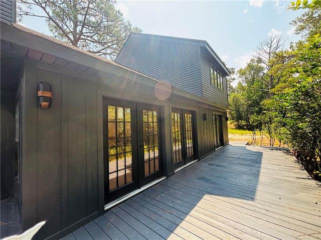 121 AZALEA Court, Pineville, LA 71360