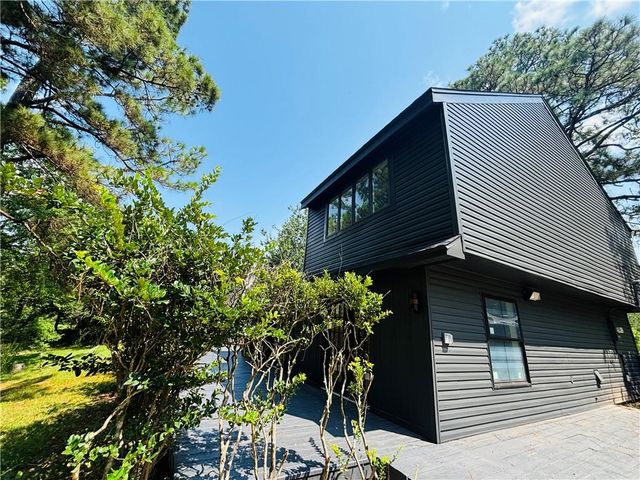 121 AZALEA Court, Pineville, LA 71360