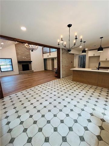 121 AZALEA Court, Pineville, LA 71360