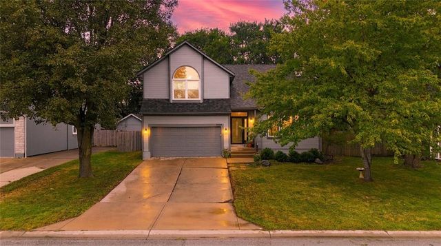 15560 S Downing Street, Olathe, KS 66062
