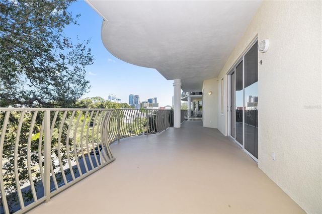 750 4TH AVENUE S 405D, St Petersburg, FL 33701