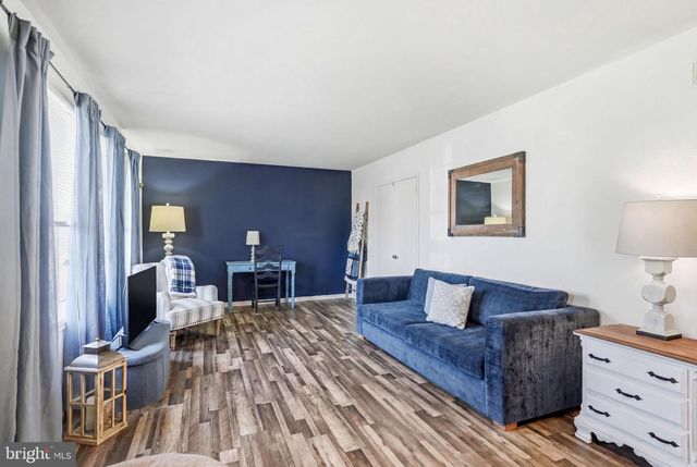124 DOBBS AVE, Bellmawr, NJ 08031