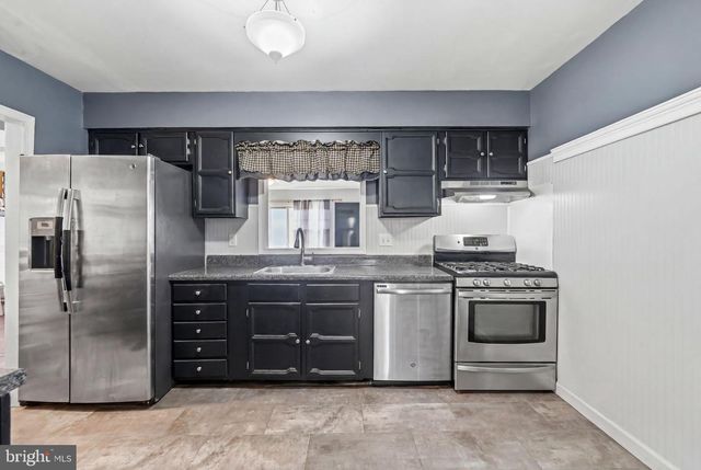 124 DOBBS AVE, Bellmawr, NJ 08031