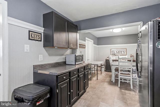 124 DOBBS AVE, Bellmawr, NJ 08031