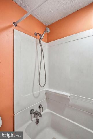 124 DOBBS AVE, Bellmawr, NJ 08031