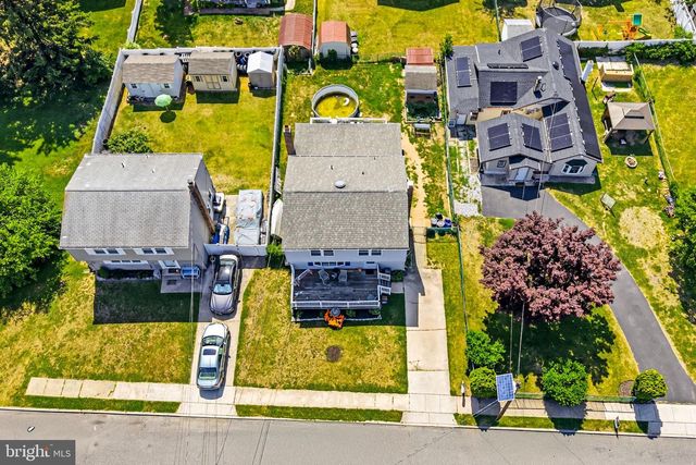 124 DOBBS AVE, Bellmawr, NJ 08031