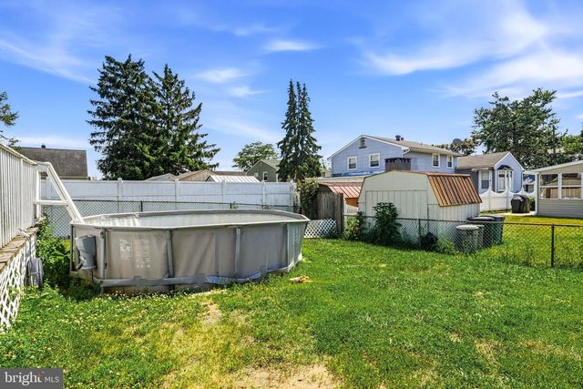 124 DOBBS AVE, Bellmawr, NJ 08031