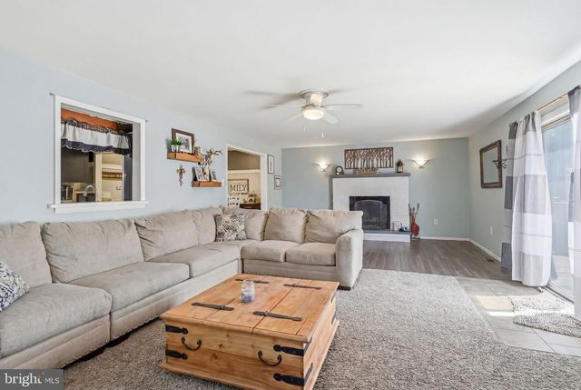124 DOBBS AVE, Bellmawr, NJ 08031