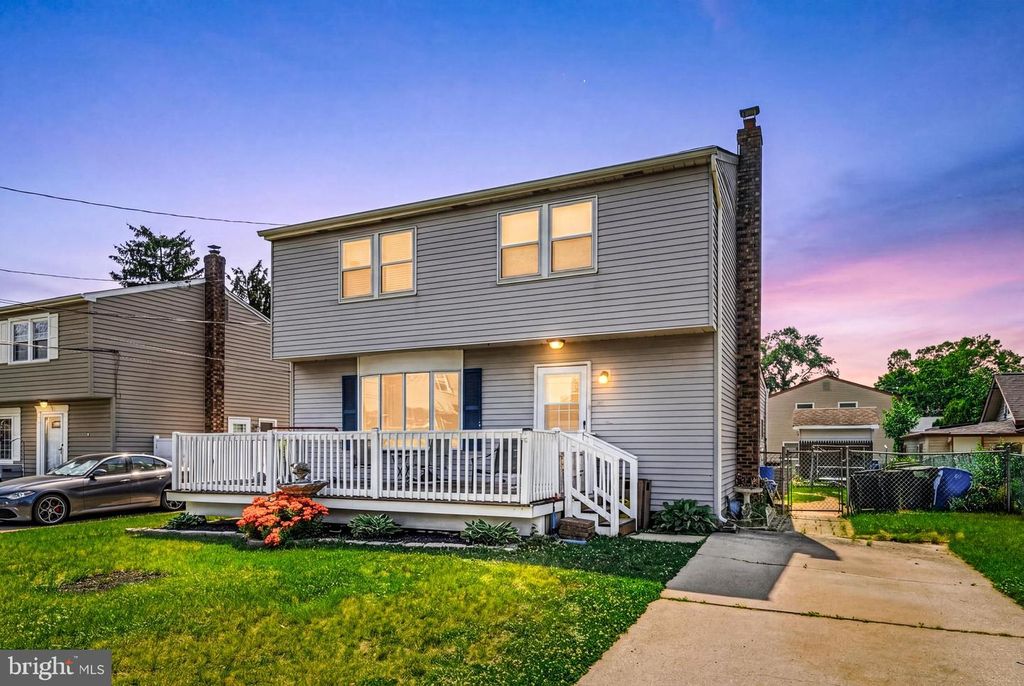 124 DOBBS AVE, Bellmawr, NJ 08031