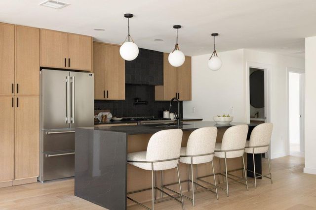 2005 Pompton DR, Austin, TX 78757